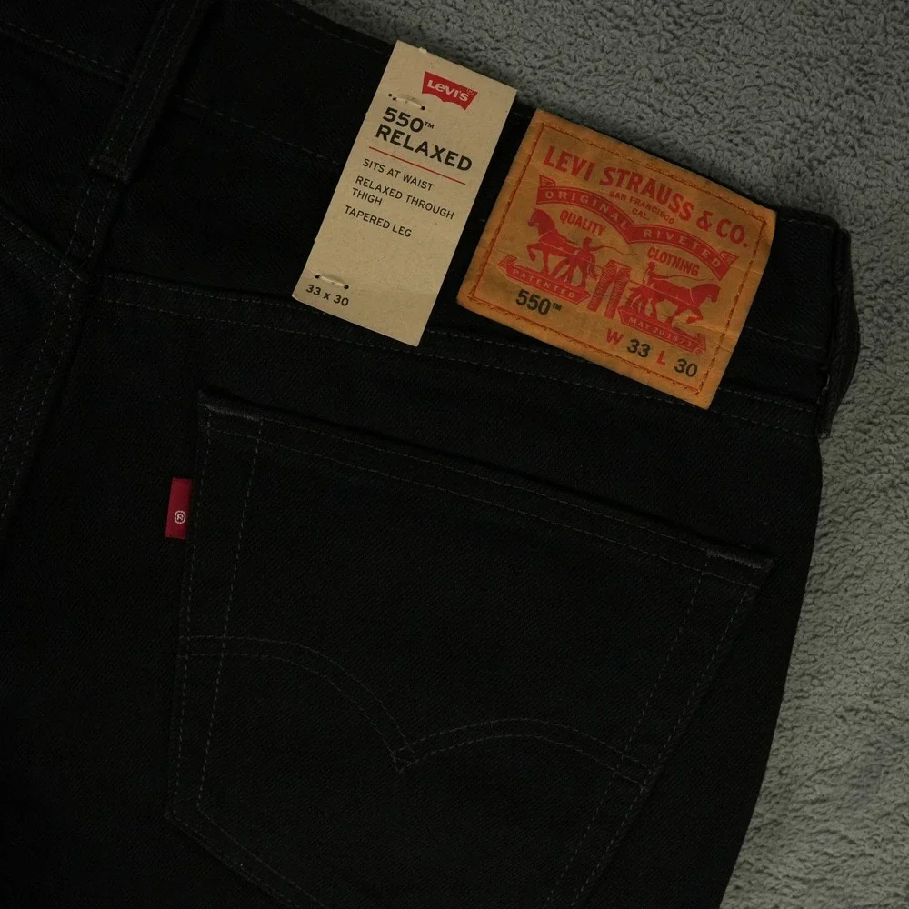 Levi's 550 Relaxed Jeans Mens 33x30 Black Denim Tapered Leg Zip Fly Cotton